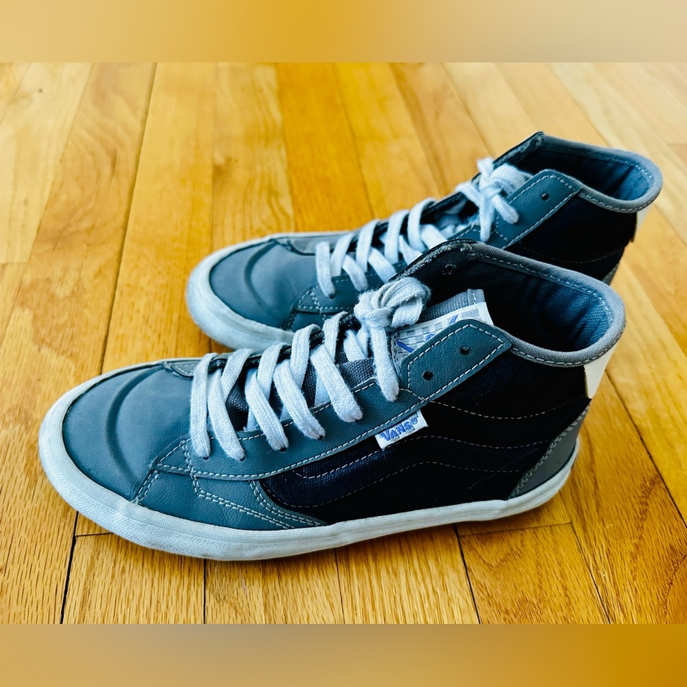 Vans Off the Wall Women’s High-Top Sneakers Gray w Black/White Accents Size 5.5 - Picture 6 of 9